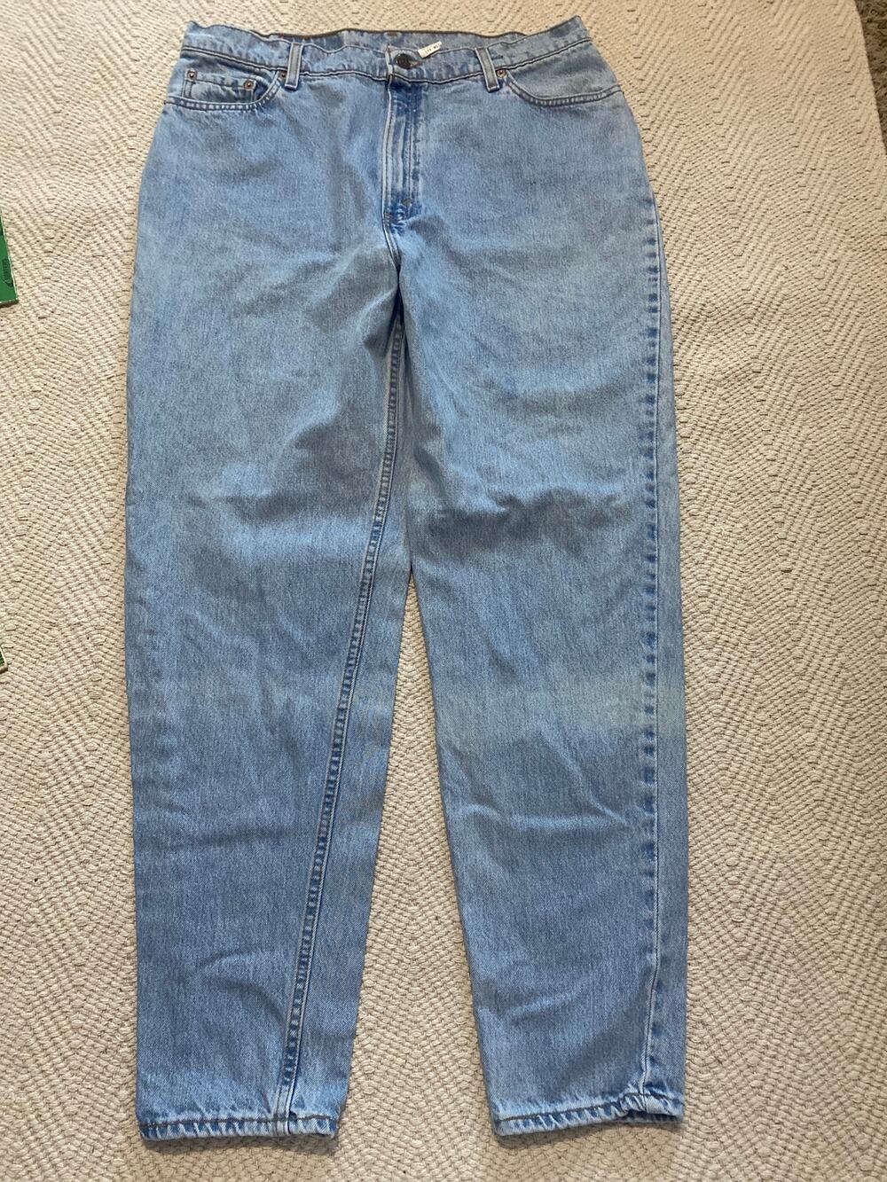 Vintage Levi's 550 Womens 18W Med Light Wash Relaxed Tapered Leg Jeans USA 1997